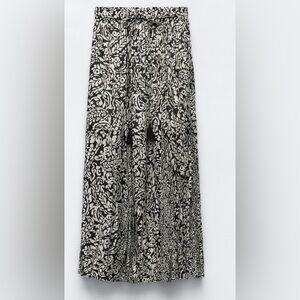 Zara Flowy Festive Black and White A-Line Skirt